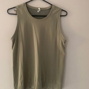 Athleta shirts and shirt set